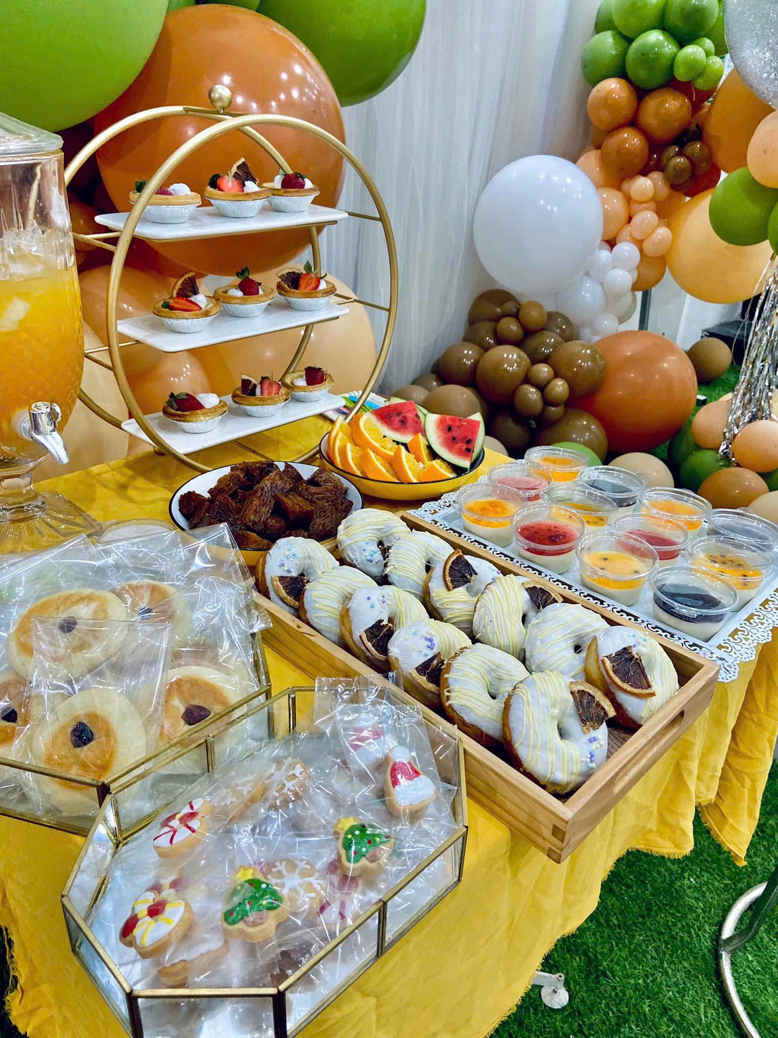 Tiệc tea break sắc vàng Lâm Nguyên Foods