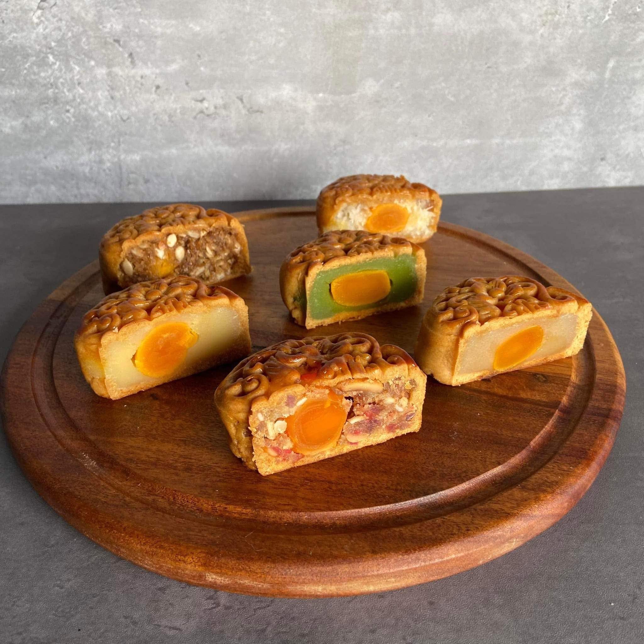 Bánh nướng trứng muối truyền thống